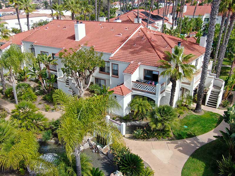 West Palm Beach Roof Cleaning Banner Image